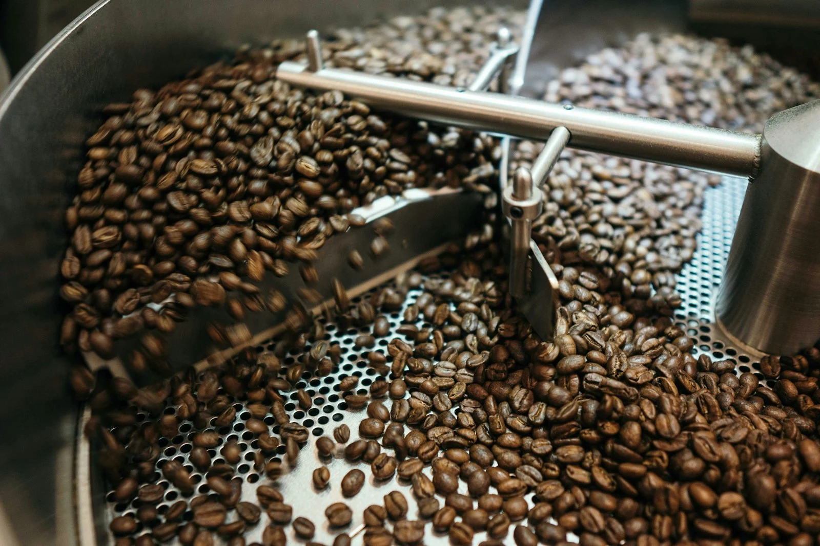 Kafferostning på COVAs rosteri